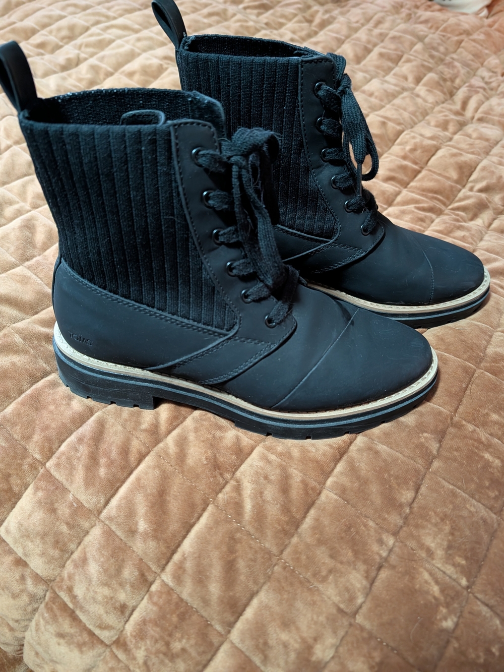 Toms Black Women's Lace-Up Ankle Boots